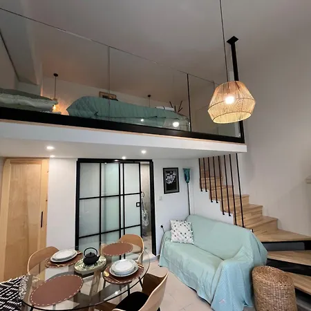 Modern Tiny Loft In Mantouki *